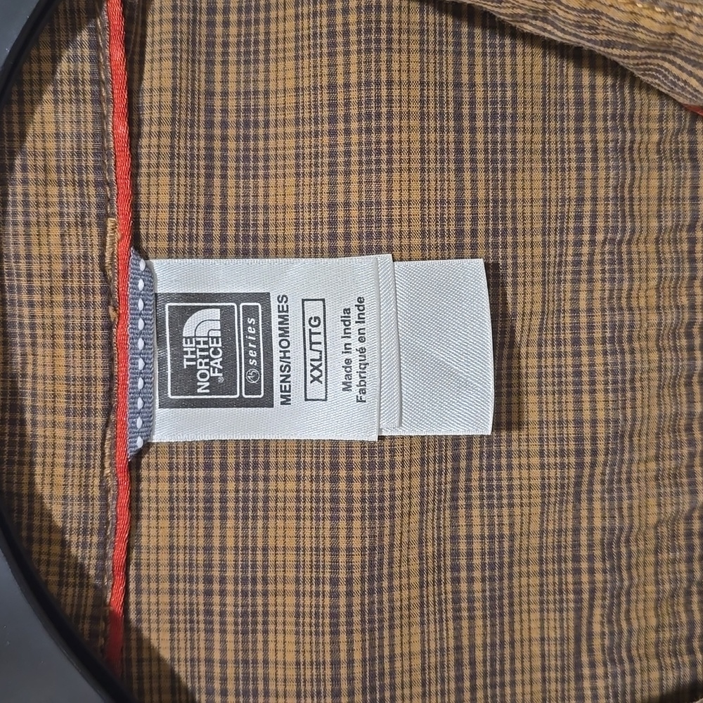 The North Face Brown Button-Up Shirt (XXL) - Picture 2 of 5
